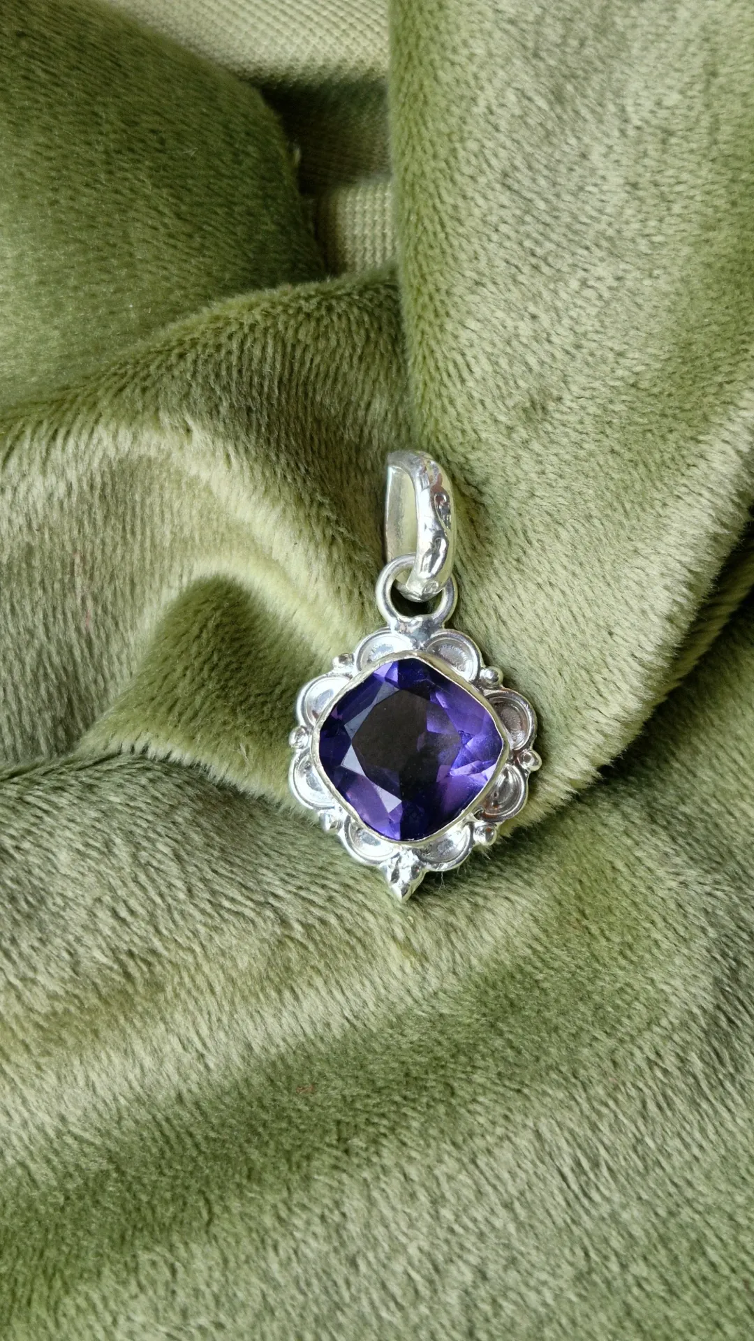 Iolite gemstone pendant